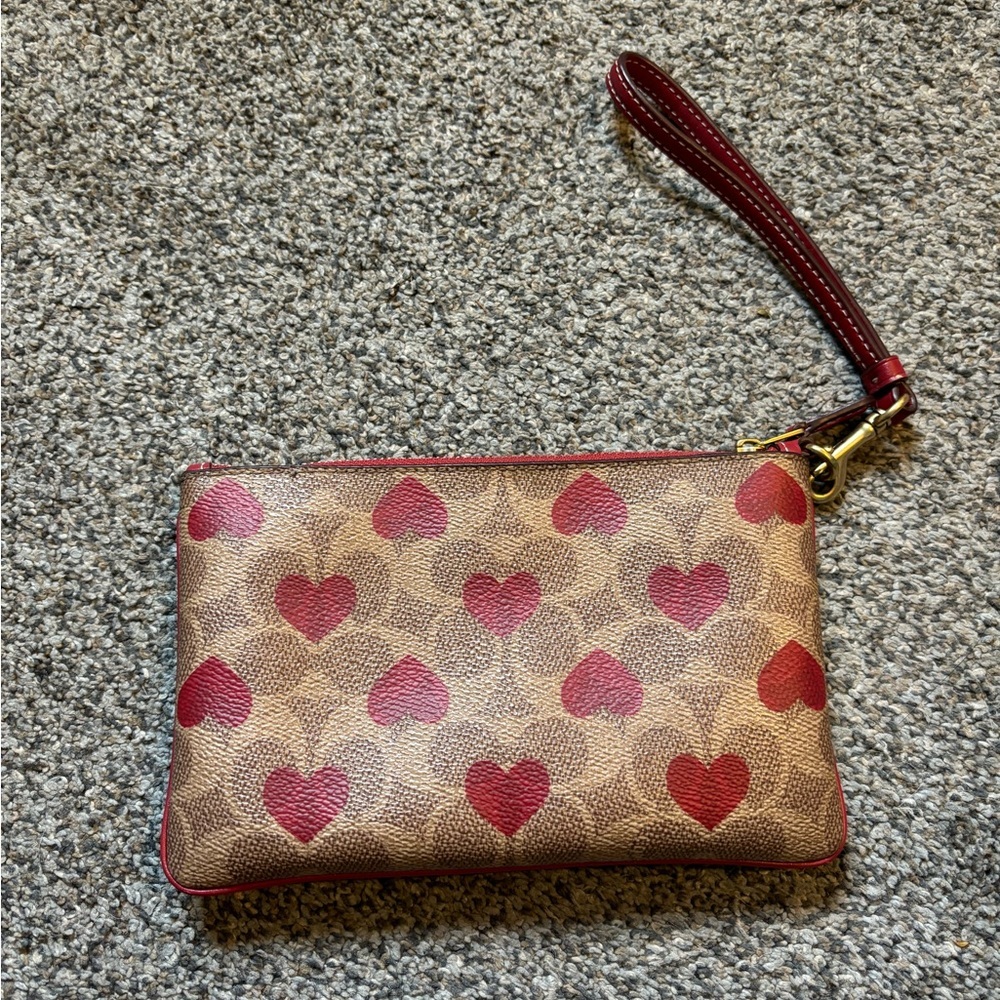Coach Heart Wristlet - Picture 5 of 5